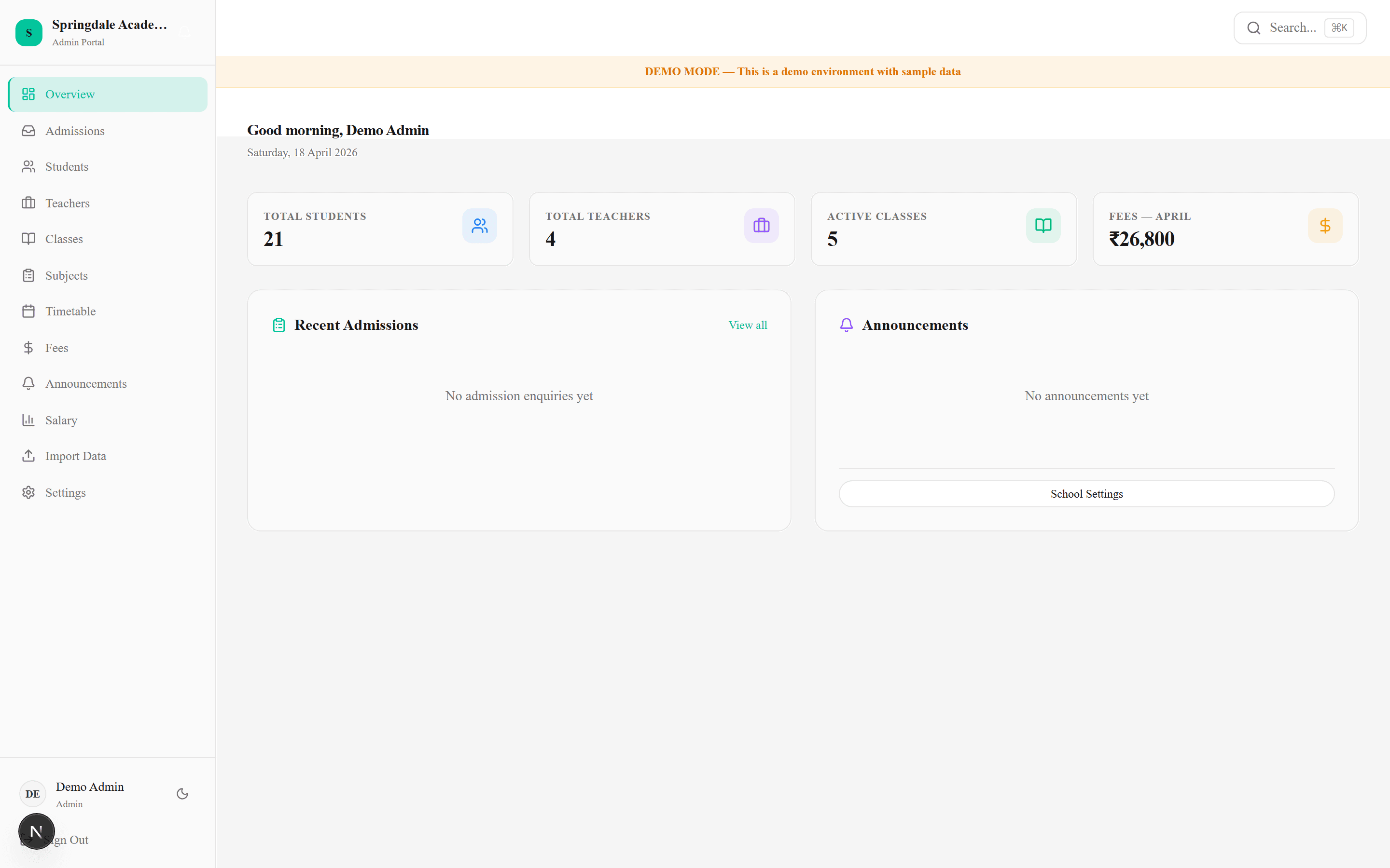 iScoolOS admin dashboard showing student count, attendance, fee collection and announcements